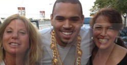 Chris Brown -- ALL SMILES After Alleged Phone-Snatching