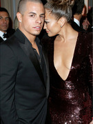 Jennifer Lopez Changes Into Super Sexy Dress for Oscars After Party