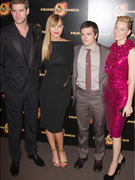 "The Hunger Games": Elizabeth Banks Steals Spotlight in Paris!