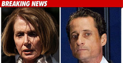 Nancy Pelosi and Other Dems Call on Weiner to Resign