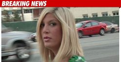 Tori Spelling Ballistic At Photogs After Car Crash