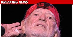 Judge Crushes Plea Deal in Willie Nelson Pot Case