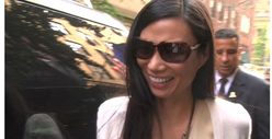 Murdoch THANKS Wife for Slapping Pie Attacker