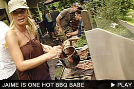 Jaime Pressly: Click to watch