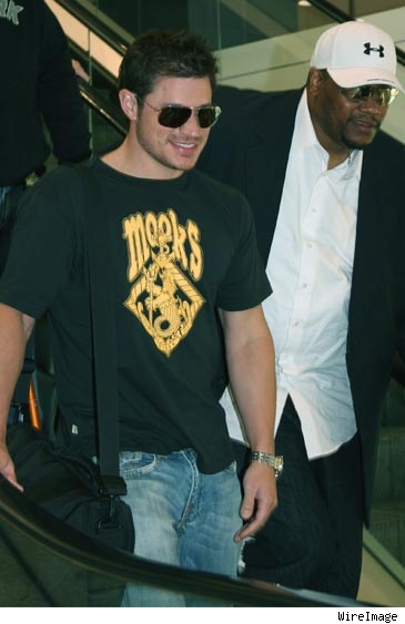 Nick Lachey arrives down under