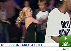Jessica Simpson: Click to watch