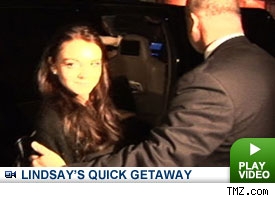 lohan leaves club Tenjune