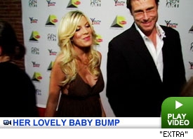 Tori Spelling: Click to watch