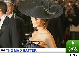 Victoria Beckham: Click to watch
