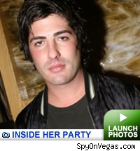 Inside Paris' Party: Click to see photos