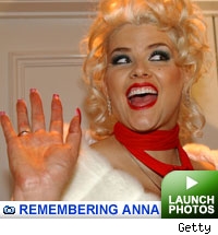 Anna Nicole Smith gallery: Click to launch photos