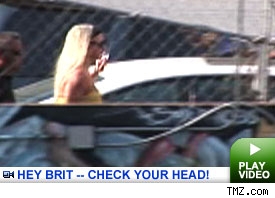Britney at the dance studio: Click to watch