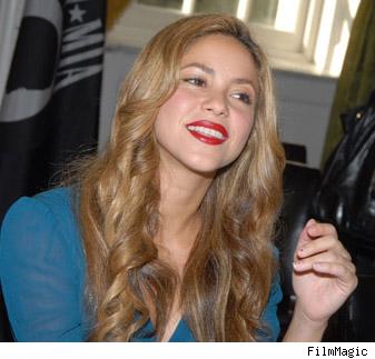 shakira oops