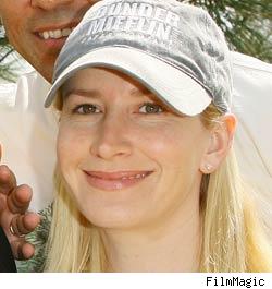 Angela Kinsey