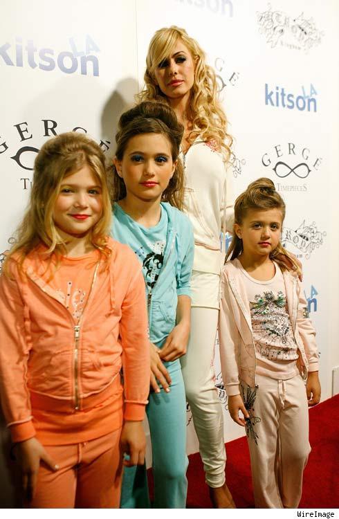 Shauna Sand and her girls