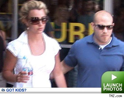 Britney Spears: Click to view!