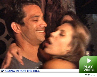 Johnathon Schaech: Click to watch
