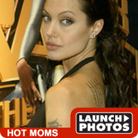 Hot Moms: Click to view!