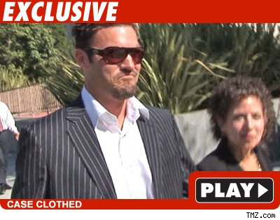 Brian Austin Green: Click to watch
