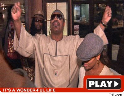 Stevie Wonder: Click to watch