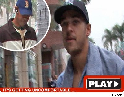 Robert Kardashian: Click to watch
