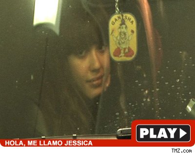 Jessica Alba: Click to watch
