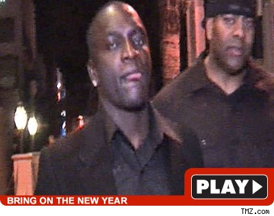 Akon: Click to watch