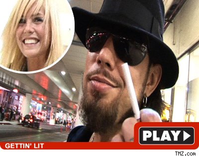 Dave Navarro: Click to watch