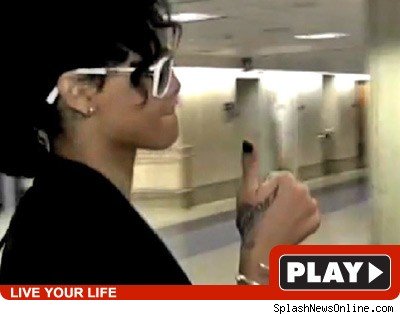 Rihanna: Click to watch