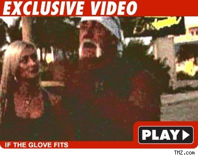 Hulk Hogan: Click to watch