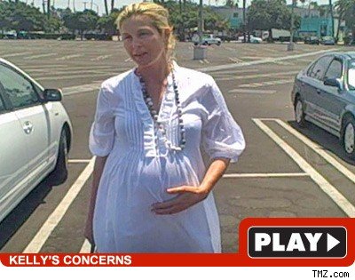 Kelly Rutherford: Click to watch