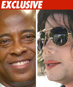 Jackson Doc Mum on Administering Anesthesia Michael Jackson's Doctor