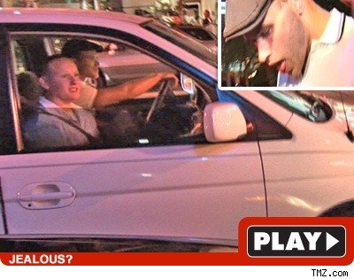 'Twilight' Star Is a Soccer Mom Kellan Lutz: Click to watch