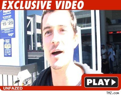Orlando Bloom Returns to Scene of the Crime Orlando Bloom