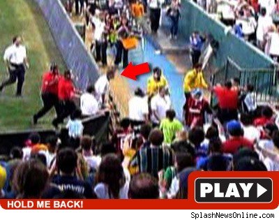 Poor Sport -- David Beckham Taunts Fans David Beckham: Click to watch