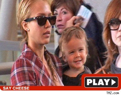 Honor Jessica Alba -- Not Her Mother's Daughter Jessica Alba: Click to watch
