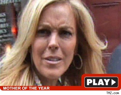 Dina Lohan: Click to watch