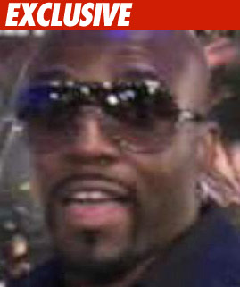 'Blackstreet' Singer Accused of Rock Band Attack Teddy Riley