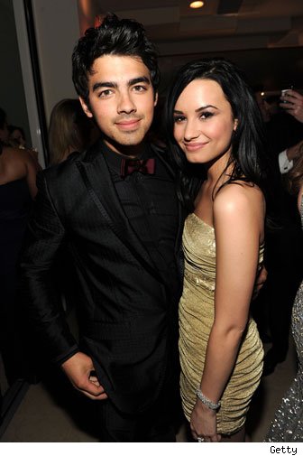 Joe Jonas -- Off the Market! Joe Jonas & Demi Lovato