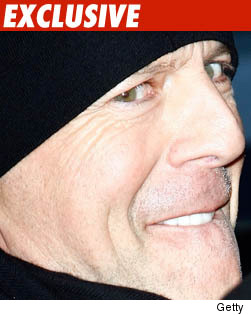 Bruce Willis sued over a $27,700 rug Bruce Willis in lawsuit over a $27,700 rug