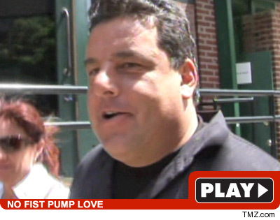 Sopranos star Steve Schirripa's message to Obama Sopranos star Steve Schirripa's message to Obama -