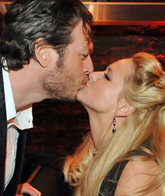 Miranda Lambert & Blake Shelton Engaged