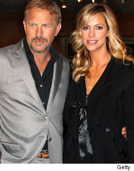 0603_costner_getty