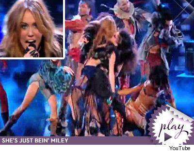 Miley Cyrus Kisses Girl Video Miley Cyrus Kisses Girl Video