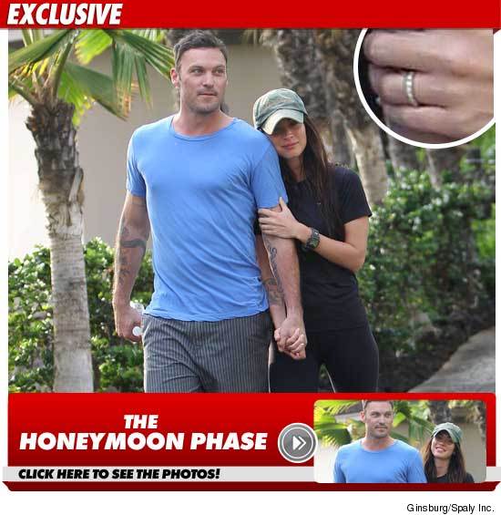 Megan Fox & Brian Green -- Rings 