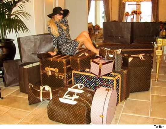 0630_paris_luggage