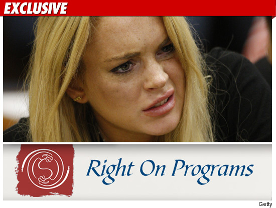 0709_lindsay_lohan_right_on_GETTY_EX