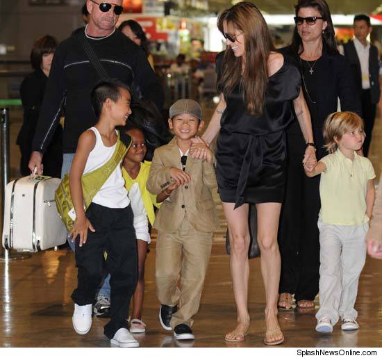 0726_angelina_jolie_Splash
