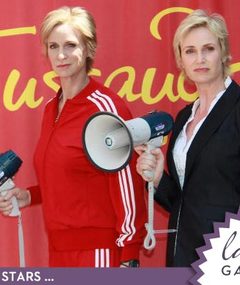 Jane Lynch Gets Waxed