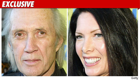 0805_david_carradine_anne_EX_Getty